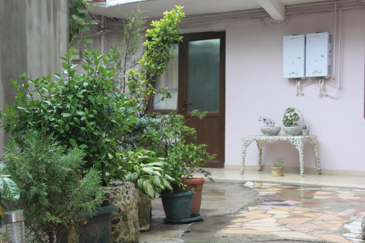 Palma 1-1 Aparthotel Batumi Ngoại thất bức ảnh