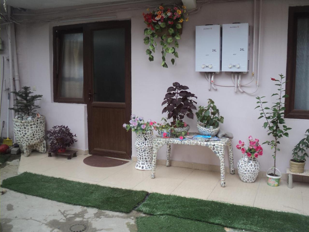 Palma 1-1 Aparthotel Batumi Ngoại thất bức ảnh