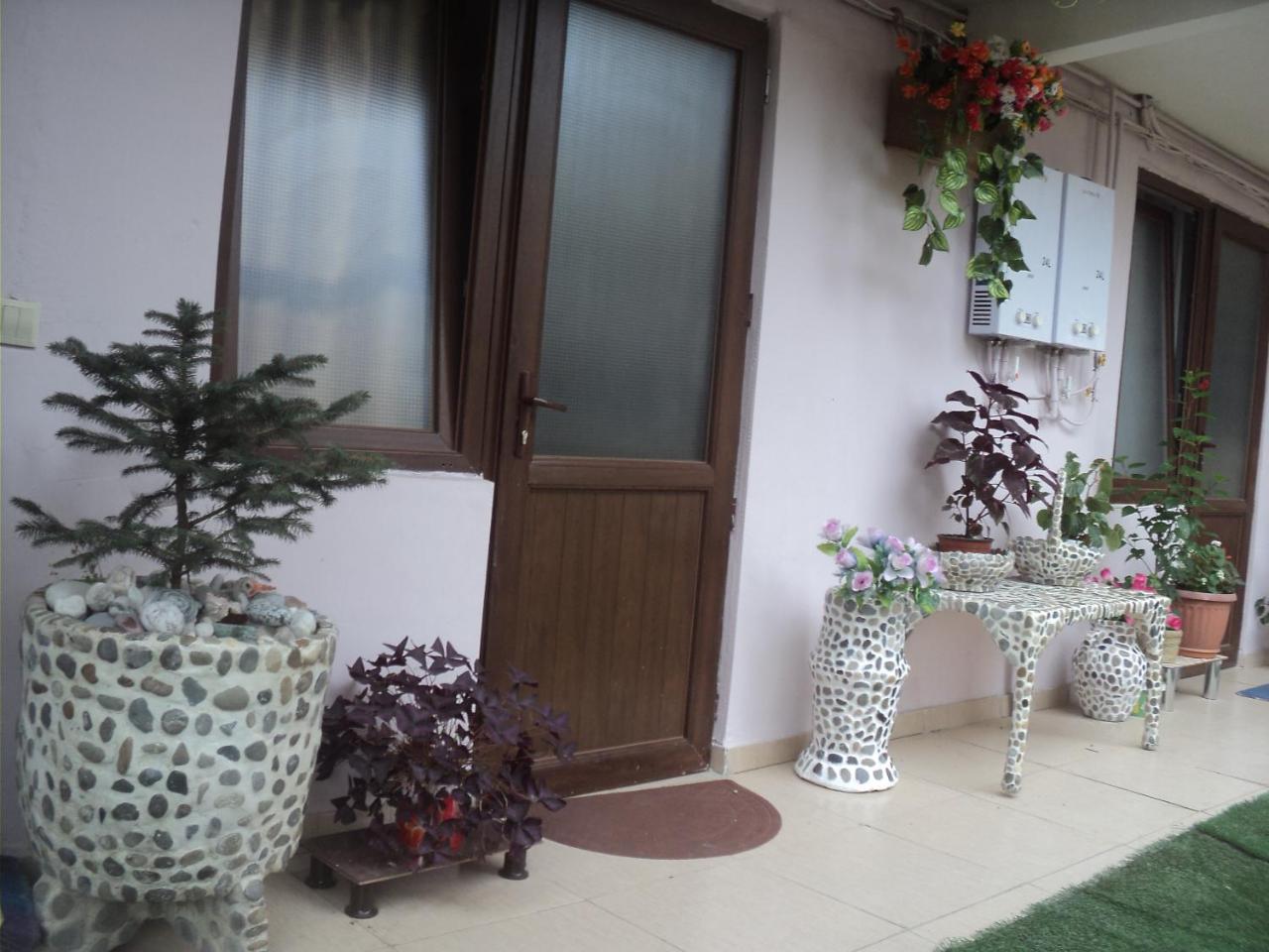 Palma 1-1 Aparthotel Batumi Ngoại thất bức ảnh
